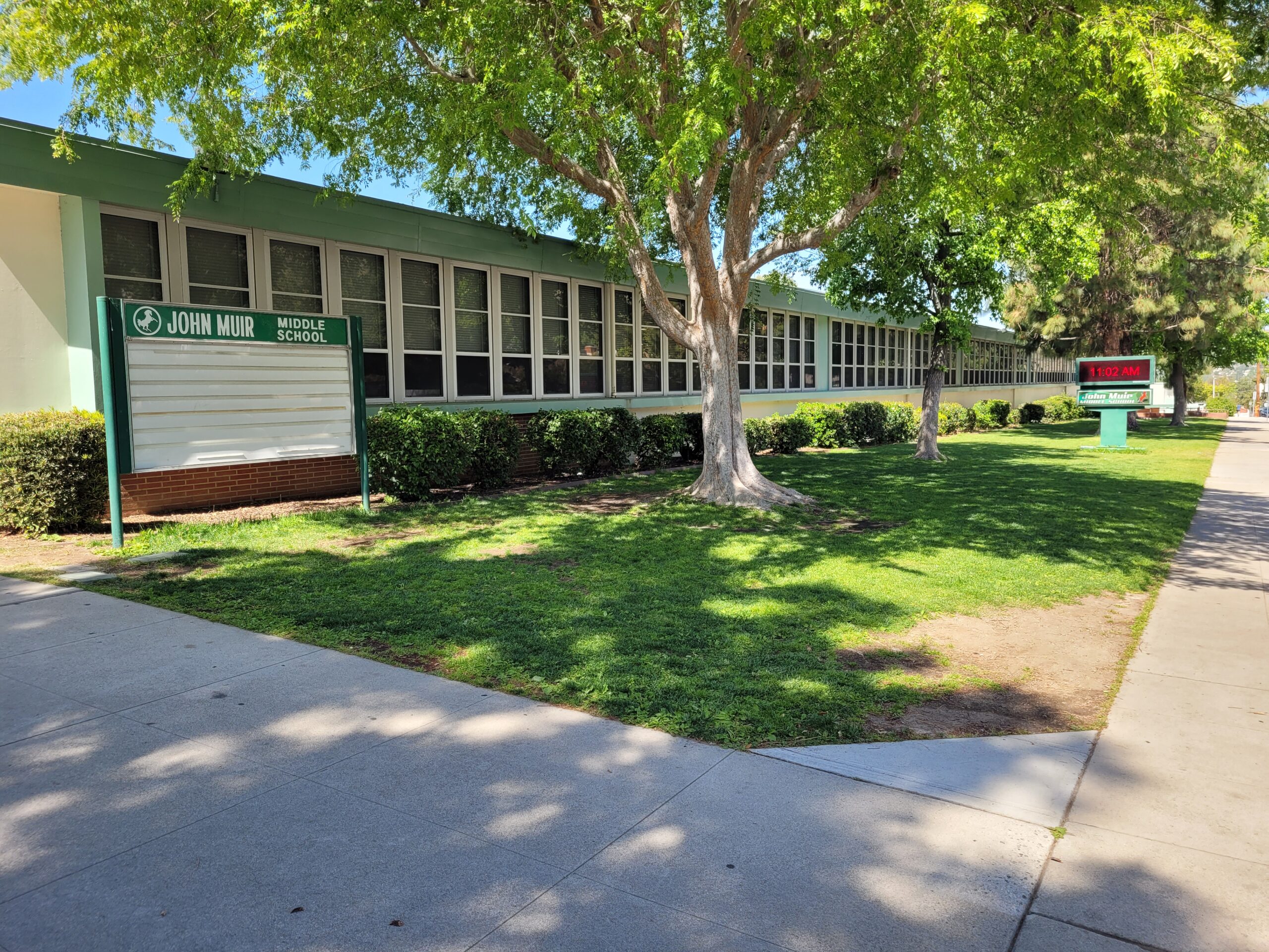 The front entrance of John Muir Middle School.